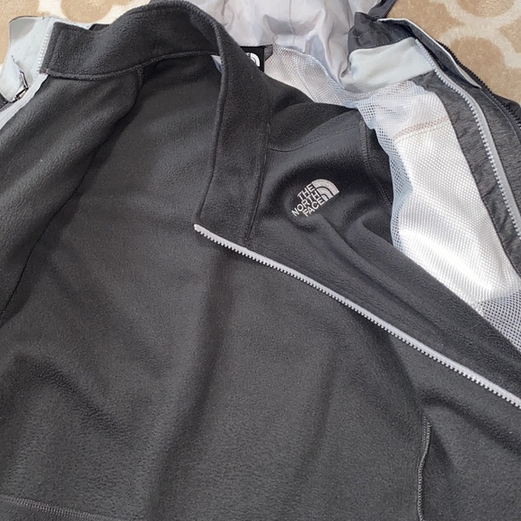 The North Face Jacket - Picture 3 of 3